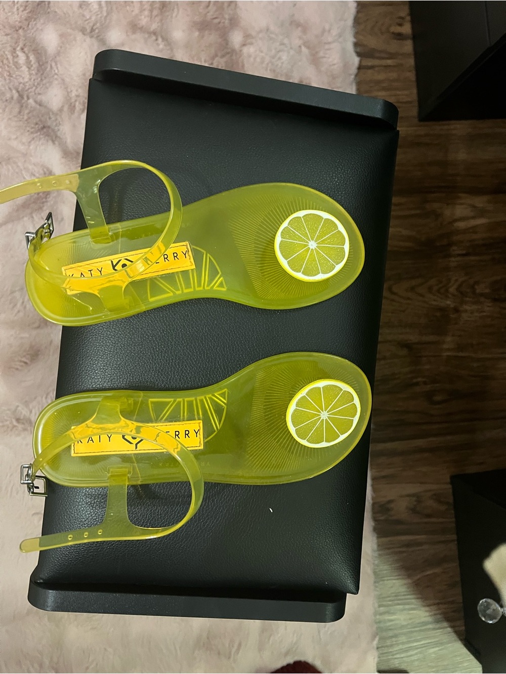 Katy Perry Collections Women’s Neon Yellow Jelly Sandals with Lemon Charm